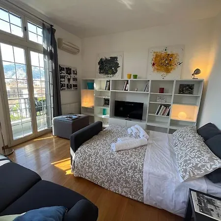 Politeama Suite In The Heart Of The City Palermo Exterior photo