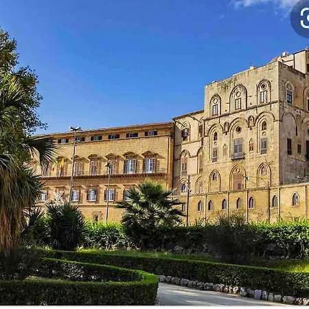 Politeama Suite In The Heart Of The City Palermo Exterior photo